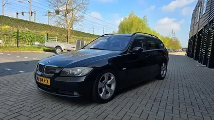Zwart Gebruikt 2008 BMW 325 Executive Stationwagen | € 3.450 (Super prijs)