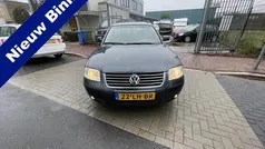 Blauw Gebruikt 2003 VW Passat Comfortline Stationwagen | € 1.250 (Eerlijke prijs)