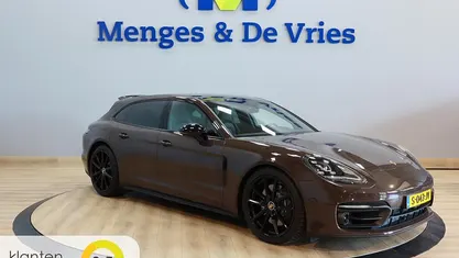 Bruin Gebruikt 2023 Porsche Panamera Platinum Edition Stationwagen | € 99.690 (Eerlijke prijs)