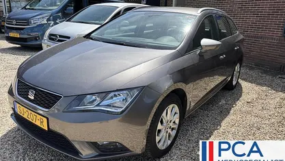 Grijs Occasion 2015 Seat Leon ST Style Stationwagen | € 9.945 (Eerlijke prijs)