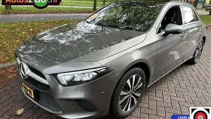 Grijs Gebruikt 2022 Mercedes A250 Business Hatchback | € 27.995 (Super prijs)