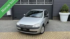 Gebruikt 2002 Opel Corsa Comfort Hatchback | € 950 (Eerlijke prijs)