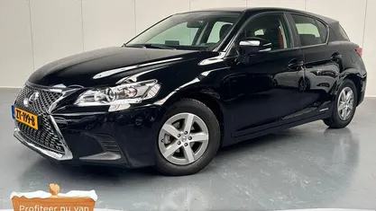 (212) Occasion 2019 Lexus CT200h Business Edition Hatchback | € 20.950 (Eerlijke prijs)