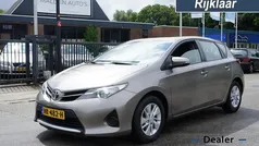 Gebruikt 2015 Toyota Auris Comfort Hatchback | € 9.850 (Eerlijke prijs)