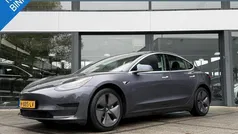 Grijs Gebruikt 2020 Tesla Model 3 Sedan | € 18.800 (Eerlijke prijs)