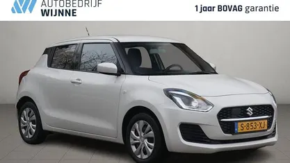 Wit Occasion 2023 Suzuki Swift Comfort Hatchback | € 15.950 (Goede deal)