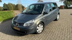 Gebruikt 2006 Renault Scénic II Dynamique MPV | € 1.750 (Eerlijke prijs)