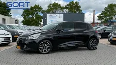 Zwart Gebruikt 2014 Renault Clio IV Expression Hatchback | € 5.450 (Eerlijke prijs)