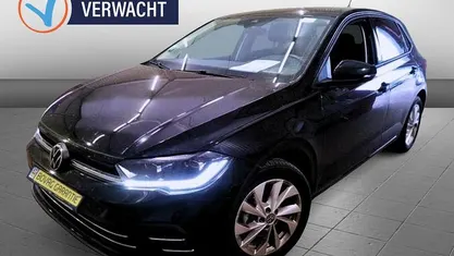 Zwart Gebruikt 2023 VW Polo Style Hatchback | € 20.200 (Eerlijke prijs)