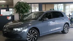 Grijs Gebruikt 2021 VW Golf VIII Style Hatchback | € 23.950 (Goede deal)