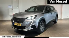 Grijs Gebruikt 2023 Peugeot e-2008 Active SUV | € 23.740 (Eerlijke prijs)
