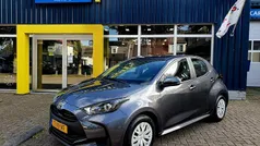 Grijs Gebruikt 2023 Toyota Yaris Active Hatchback | € 18.995 (Eerlijke prijs)