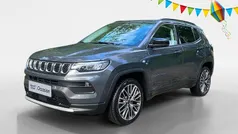 Grigio moda (graphite grey metallic) (psa/qsas) Gebruikt 2023 Jeep Compass SUV | € 24.435 (Goede deal)