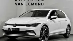 Wit Gebruikt 2023 VW Golf VIII Business Hatchback | € 28.999 (Eerlijke prijs)
