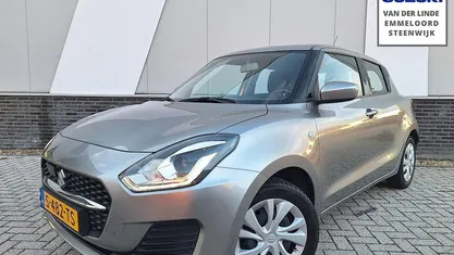 Occasion Suzuki Swift Comfort 83 PK (61 kW) 2023 Grijs Hatchback