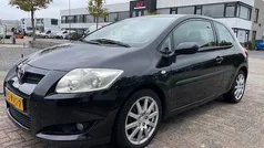 Zwart Gebruikt 2010 Toyota Auris Hatchback | € 3.990 (Eerlijke prijs)