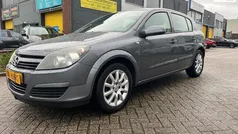 Grijs Gebruikt 2005 Opel Astra Enjoy Hatchback | € 1.000 (Super prijs)