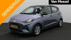 Blauw Gebruikt 2024 Hyundai i10 Premium Hatchback | € 18.740 (Eerlijke prijs)