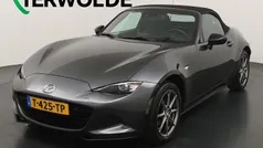 Grijs Gebruikt 2023 Mazda MX5 Luxury Cabriolet | € 31.795 (Eerlijke prijs)