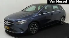 Blauw Gebruikt 2019 Mercedes B180 Business MPV | € 25.235 (Eerlijke prijs)