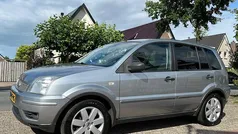 Gebruikt 2005 Ford Fusion Futura MPV | € 2.580 (Eerlijke prijs)