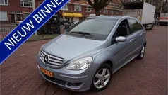 Blauw Gebruikt 2008 Mercedes B170 MPV | € 3.944 (Eerlijke prijs)
