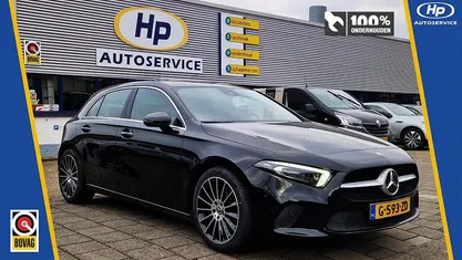 Occasion Mercedes A200 AMG line 163 PK (119 kW) 2020 Zwart, metallic lak Hatchback