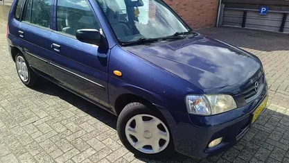 Blauw Gebruikt 2000 Mazda Demio Touring Hatchback | € 1.250 (Goede deal)