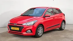 Rood Gebruikt 2020 Hyundai i20 Comfort Hatchback | € 14.795 (Eerlijke prijs)