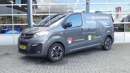 Grijs Gebruikt 2023 Opel Vivaro Innovation MPV | € 26.999 (Eerlijke prijs)