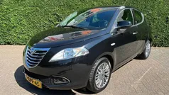 Zwart Gebruikt 2013 Lancia Ypsilon Silver Hatchback | € 3.950 (Eerlijke prijs)