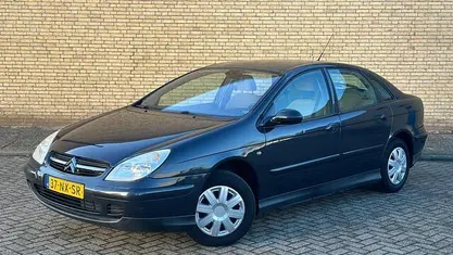 Occasion 2004 Citroën C5 Hatchback | € 945 (Eerlijke prijs)