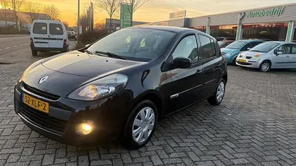 Occasion 2012 Renault Clio IV Collection Hatchback | € 2.950 (Goede deal)
