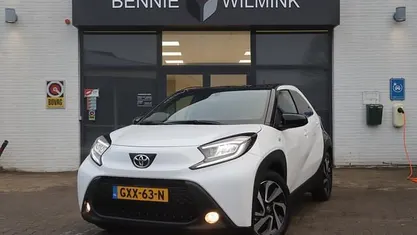 Wit Gebruikt 2024 Toyota Aygo Pulse Hatchback | € 19.895 (Eerlijke prijs)