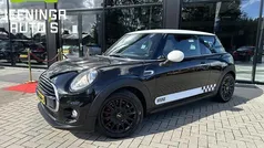 Gebruikt 2017 Mini Cooper Business Hatchback | € 14.900 (Eerlijke prijs)