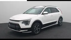 Wit Nieuw 2025 Kia Niro SUV | € 37.040 (Eerlijke prijs)