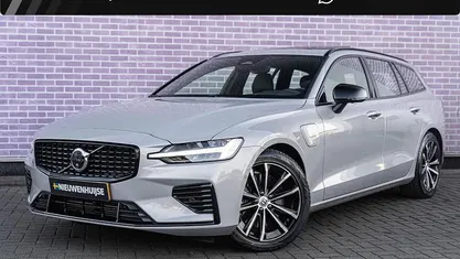 Occasion 2024 Volvo V60 Plus Stationwagen | € 43.894 (Eerlijke prijs)