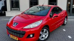 Rood Gebruikt 2010 Peugeot 207 CC Cabriolet | € 3.750 (Eerlijke prijs)