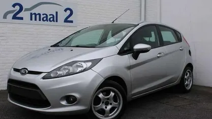 Zilver Gebruikt 2011 Ford Fiesta Hatchback | € 4.980 (Eerlijke prijs)