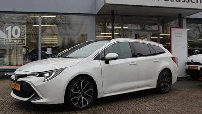 Occasion Toyota Corolla Premium 184 PK (135 kW) 2020 Wit Stationwagen