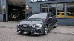 Grijs Gebruikt 2023 Audi A3 Sportback S-Line Hatchback | € 36.995 (Eerlijke prijs)