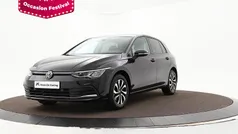 Gebruikt 2022 VW Golf VIII Life Hatchback | € 21.440 (Super prijs)