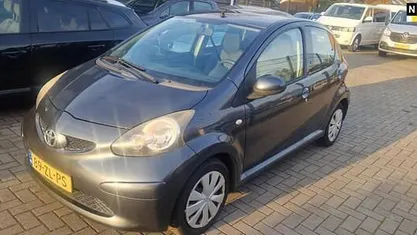 Grijs Occasion 2008 Toyota Aygo Hatchback | € 2.250 (Eerlijke prijs)