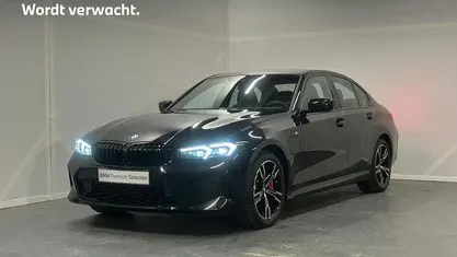 Occasion BMW 320e Shadowline 165 PK (121 kW) 2025 Zwart Sedan