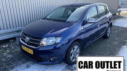Occasion 2015 Dacia Sandero Anniversary Hatchback | € 4.950 (Goede deal)