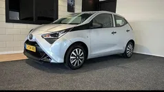 Grijs Gebruikt 2019 Toyota Aygo Hatchback | € 8.995 (Eerlijke prijs)