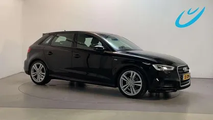Zwart Gebruikt 2019 Audi A3 Sportback S-Line Hatchback | € 18.250 (Eerlijke prijs)