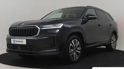 Zwart Gebruikt 2025 Skoda Kodiaq Selection SUV | € 47.895 (Eerlijke prijs)