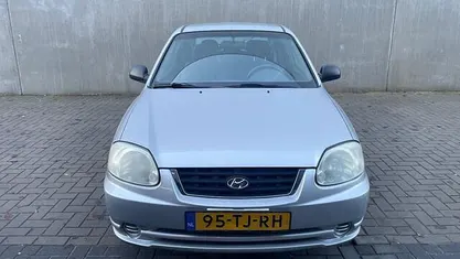 Grijs Occasion 2006 Hyundai Accent Active Hatchback | € 1.475 (Eerlijke prijs)