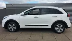 (swp) snow white pearl p Gebruikt 2017 Kia Niro SUV | € 13.995 (Eerlijke prijs)